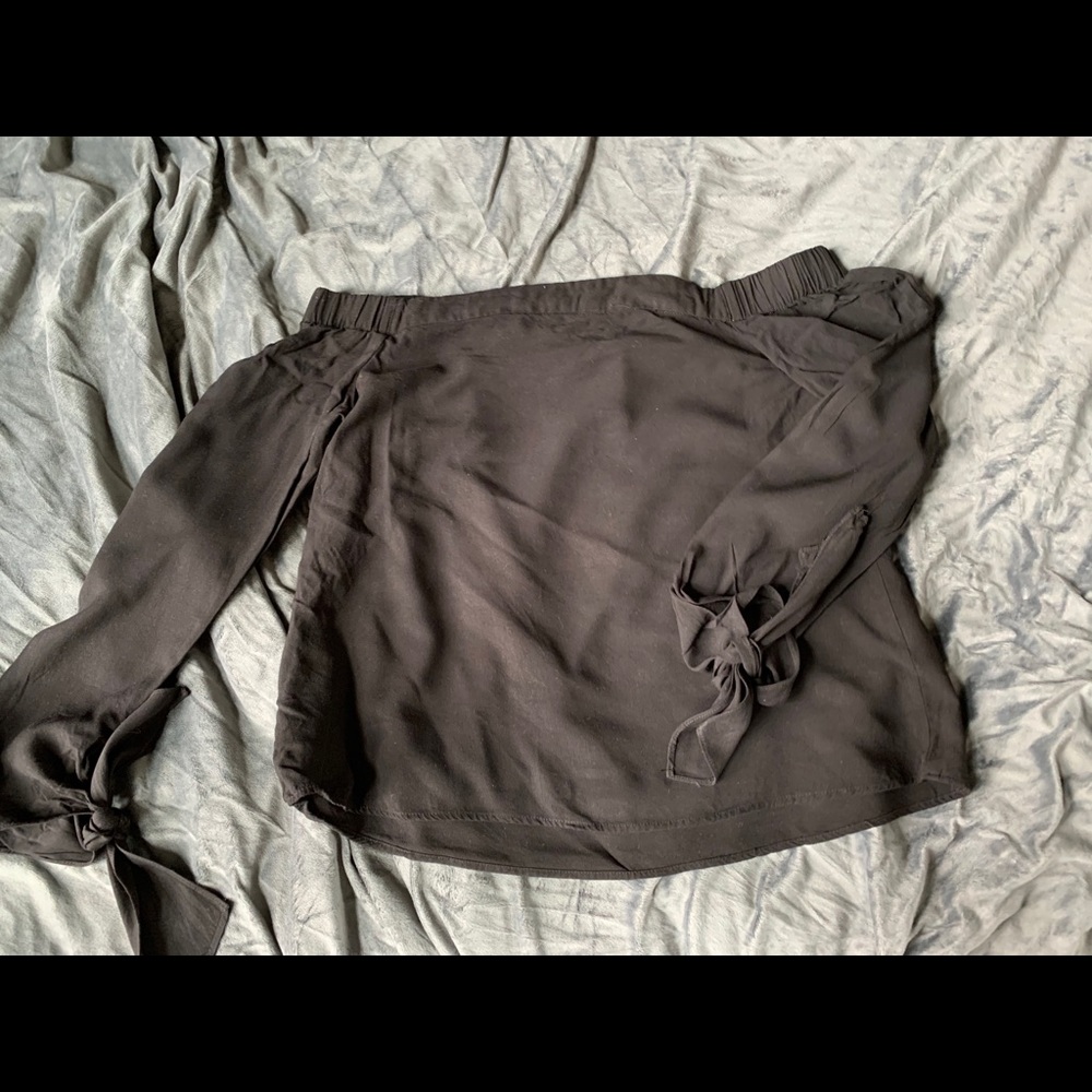 Black off the shoulder too with knot detail